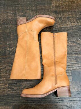 Indigo Rd Camel Knee High Boots 7.5